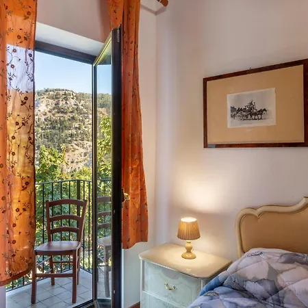 Holiday home 4 Bedroom Lovely In Caramanico Terme