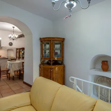 4 Bedroom Lovely In