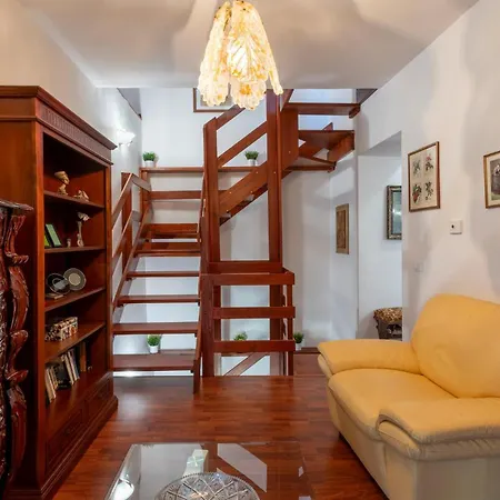 3 Bedroom Amazing Apartment In Caramanico Terme *