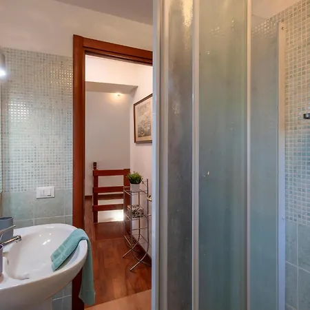 3 Bedroom Amazing Apartment In Caramanico Terme *