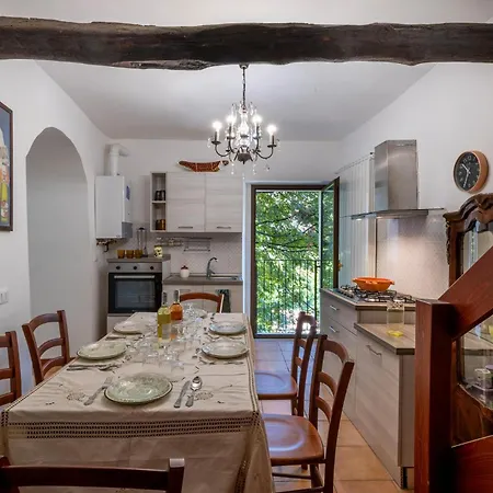 Vakantiehuis Lovely In Caramanico Terme