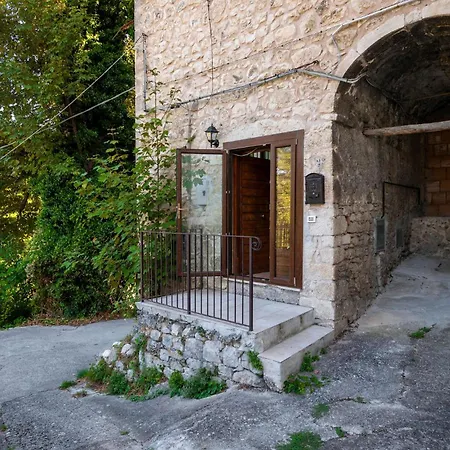 Vakantiehuis Lovely In Caramanico Terme